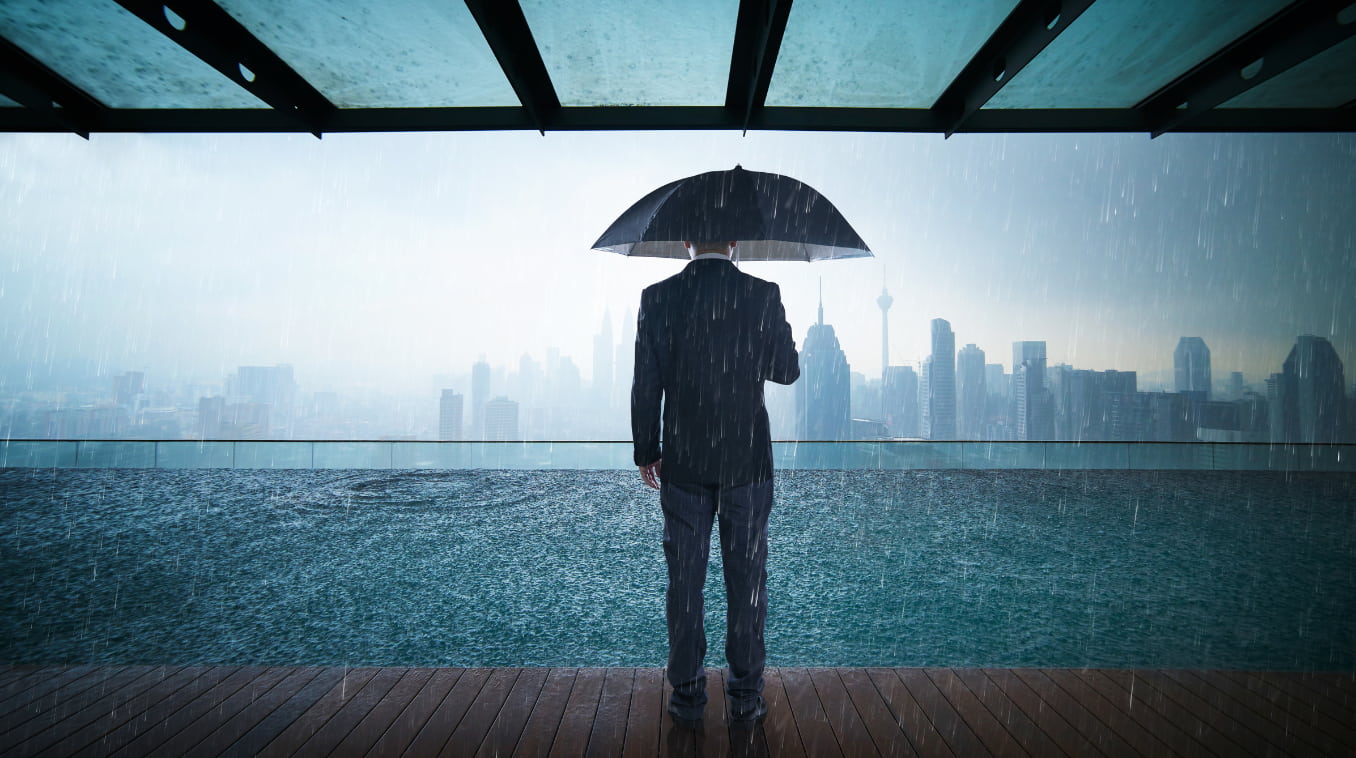 the impact of natural disasters on commercial properties in the uae: why insurance is essential