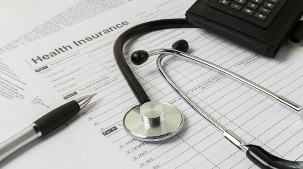health insurance for domestic workers and private sector employees in uae